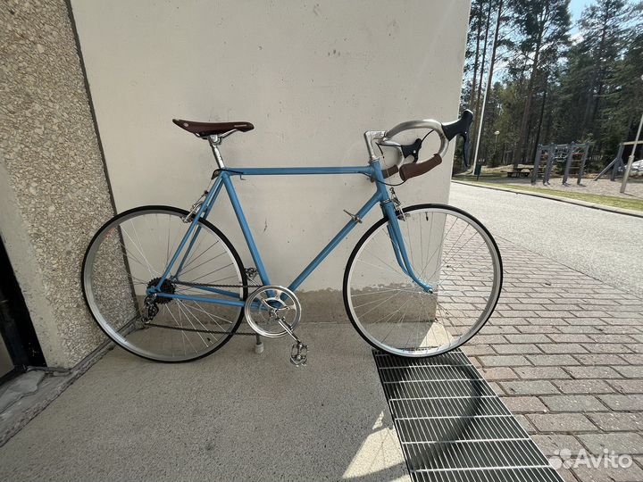 Продам шоссейный велосипед хвз 1970г