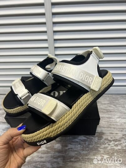 Сандалии Diop