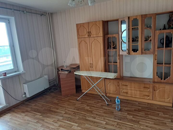 2-к. квартира, 56 м², 3/10 эт.