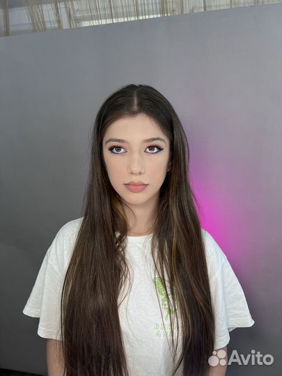 Визажист Бровист