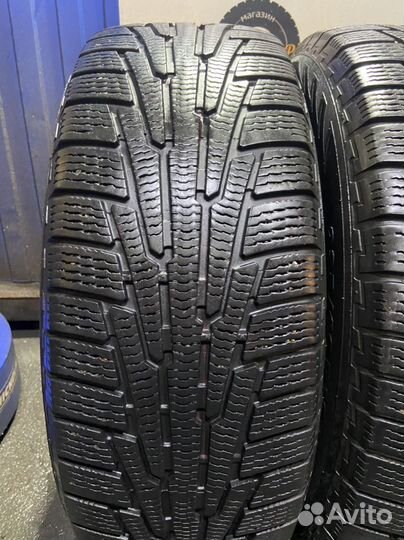 Nokian Tyres Hakkapeliitta R 235/60 R18 107R