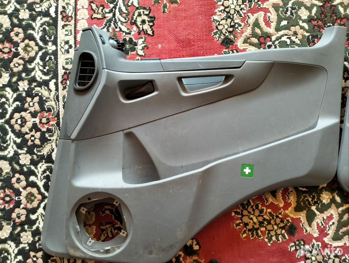 Обшивка салона Мерседес atego