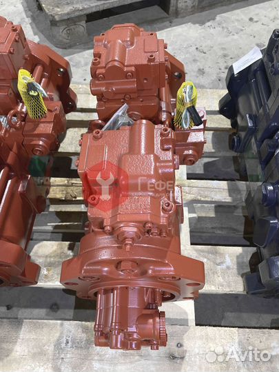 Гидравлический насос Hyundai RB260LC-9S 31Q7-10050