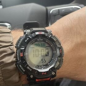 Часы casio pro trek