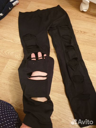 Легенсы дырявые)