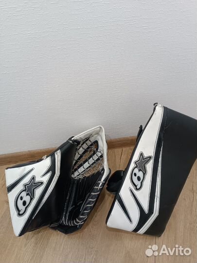 Вратарские щитки, ловушка и блин Brians Optik 2