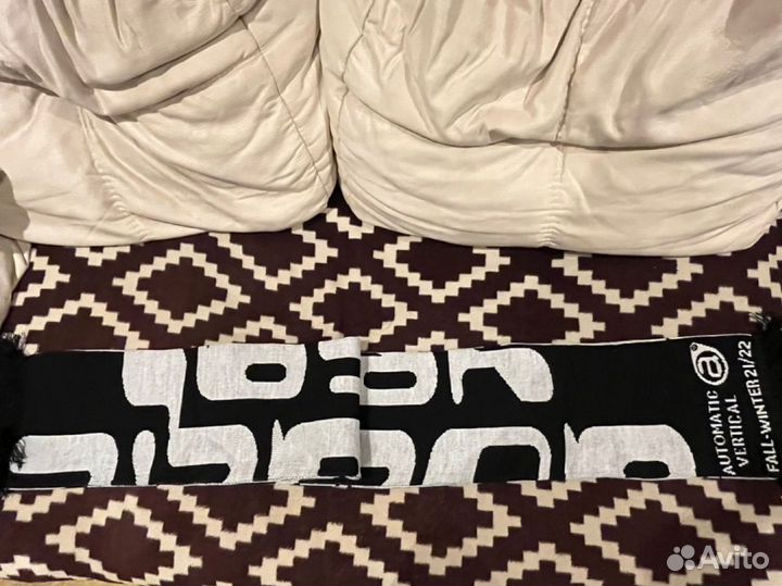 Шарф automatic vertical новый