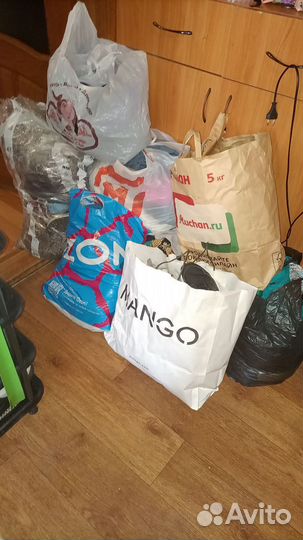 Куча вещей и обуви женские
