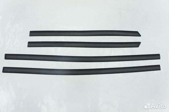 Резиновые молдинги на двери Гранта, Калина, Датсун