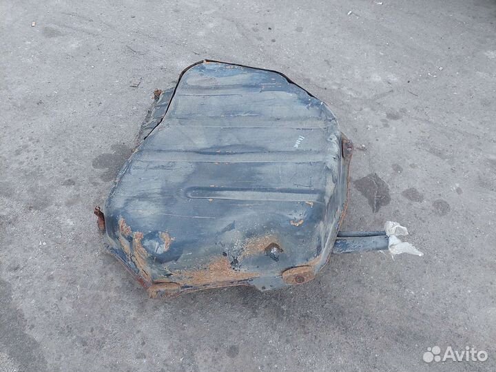 Бак топливный Мitsubishi Galant 8