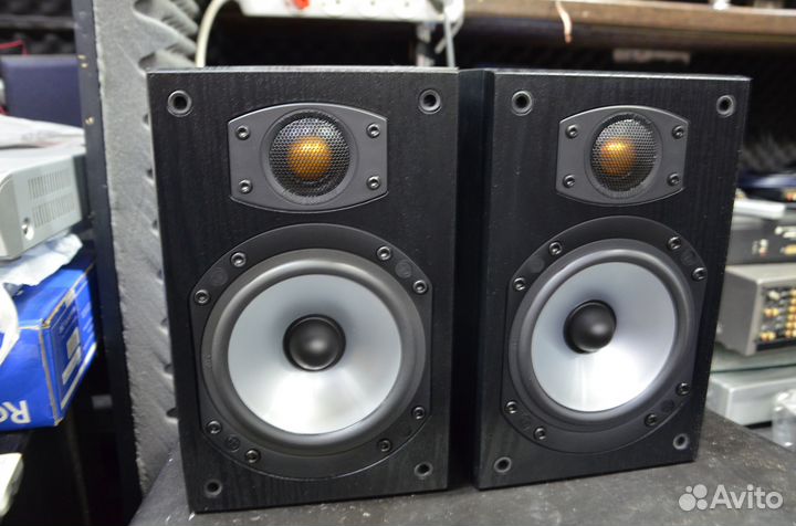 Колонки полочные Monitor Audio Monitor 1