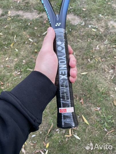 Ракетка Yonex ezone 100