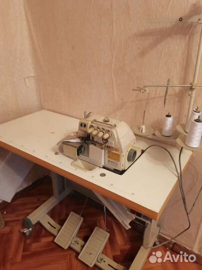 Оверлок для швейной машины