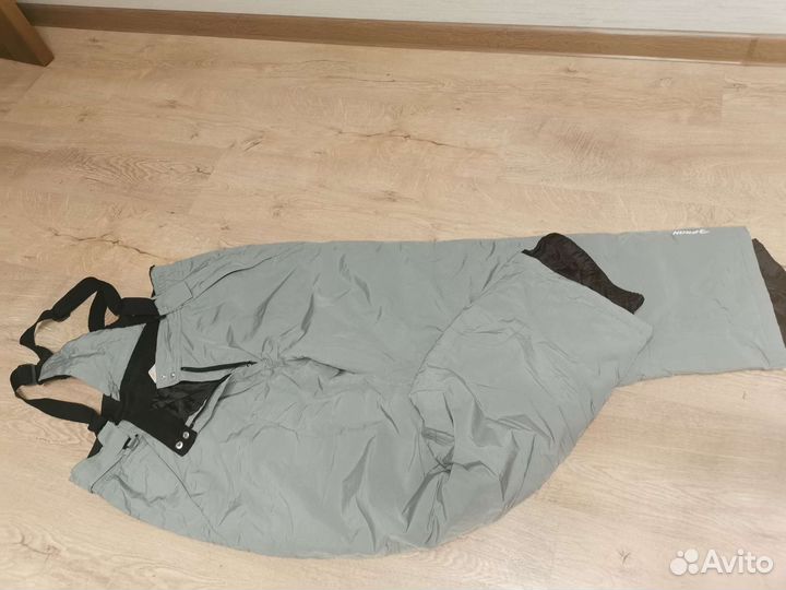 Горнолыжный костюм женский