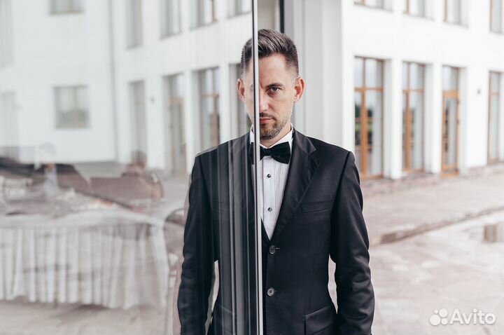 Ведущий Игорь Никитин