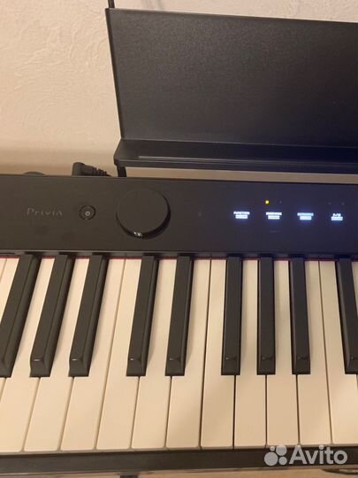 Цифровое пианино Casio Privia PX-S1000