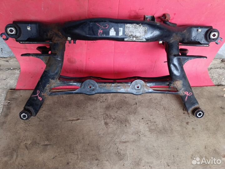 Подрамник задний Volkswagen Tiguan