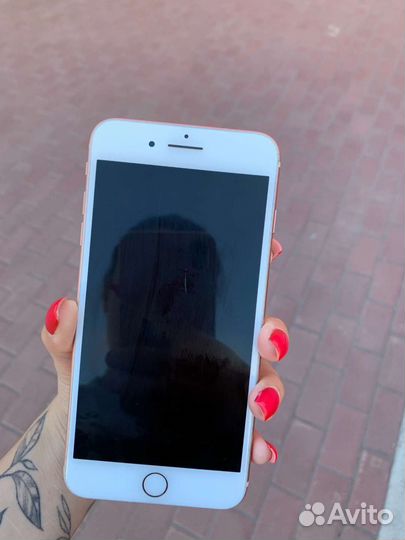 Телефон iPhone 8 plus