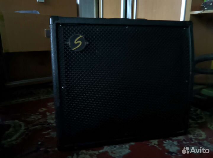 Greg bennett SGA120Комбо усилитель