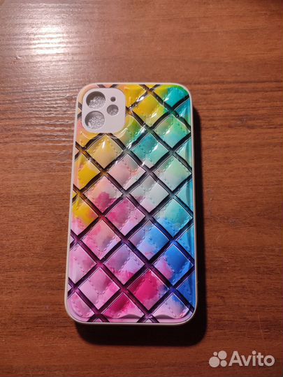 Чехлы на телефон iPhone 11