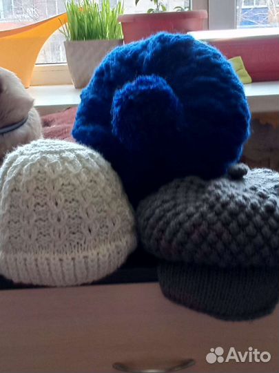 Шапка женская вязаная ручная работа