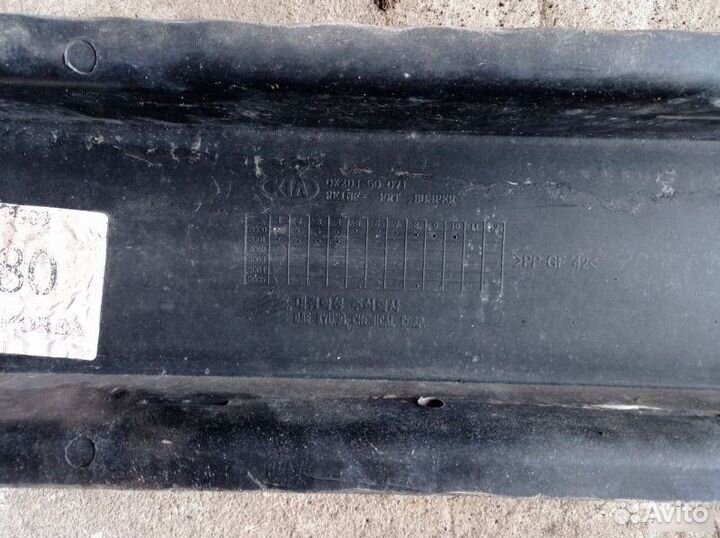 Усилитель бампера передний Kia Shuma