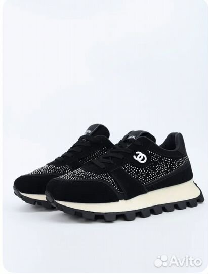 Кроссовки женские со стразами 40 размер