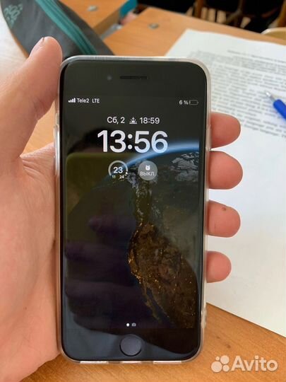Телефон iPhone se 2020