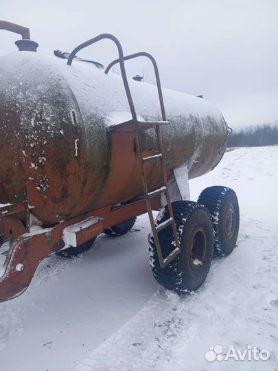 Разбрасыватель удобрений БобруйскАгромаш МЖТ-Ф-11, 2000