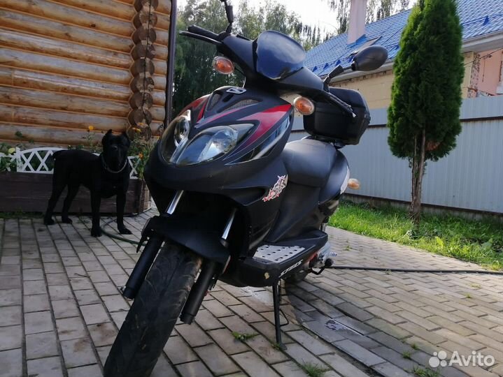 Скутер Stels Tactic 100