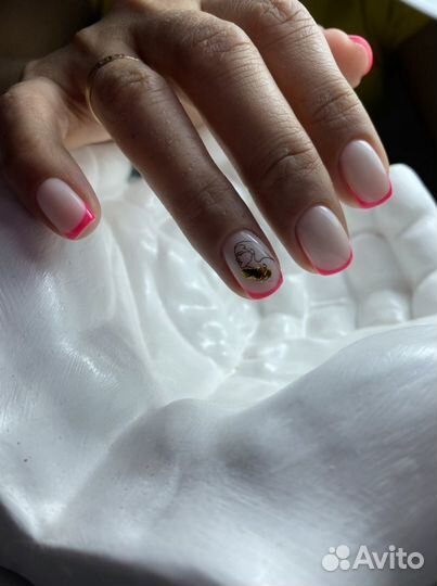 Маникюр педикюр