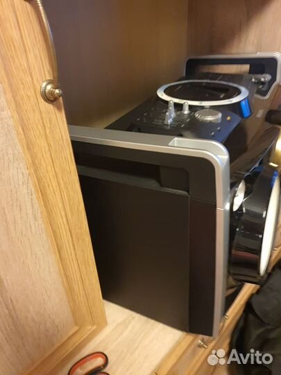 Музыкальный центр philips