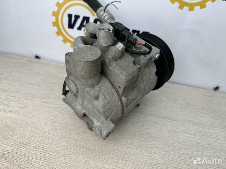 Компрессор кондиционера Audi A4 B8