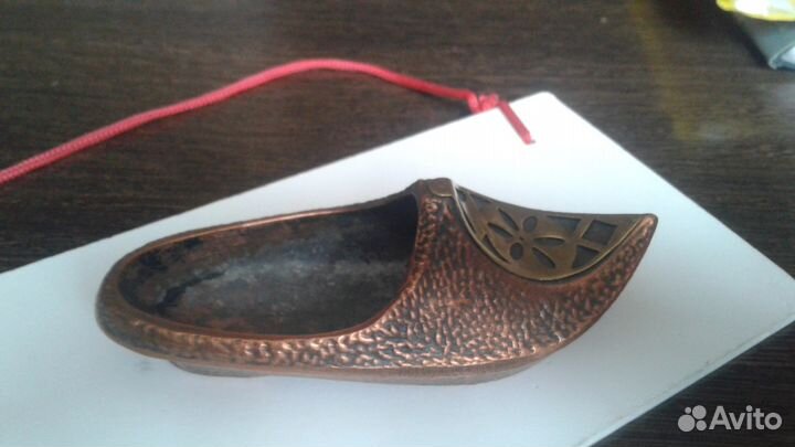 Пепельница Башмак (бронза)