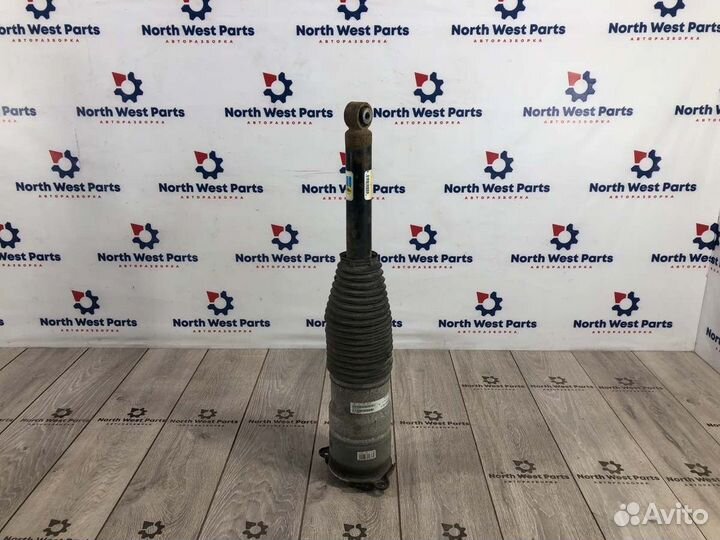 Стойка амортизатора задняя правая Tesla S электро