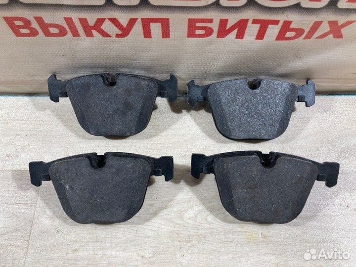 Колодки тормозные передние Bmw X5 (E-70) 2010