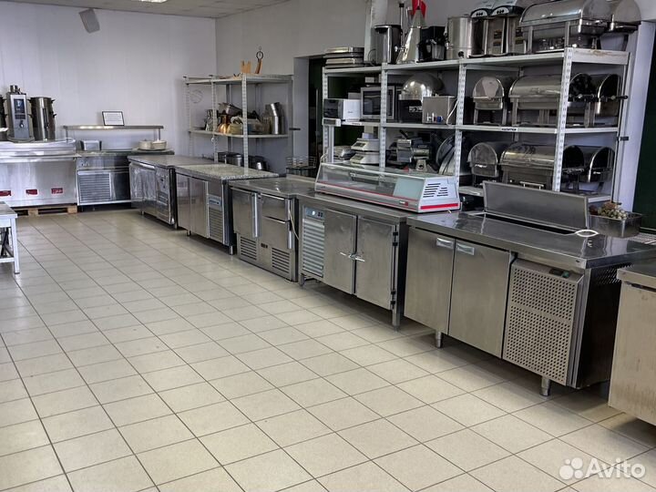 Холодильный стол