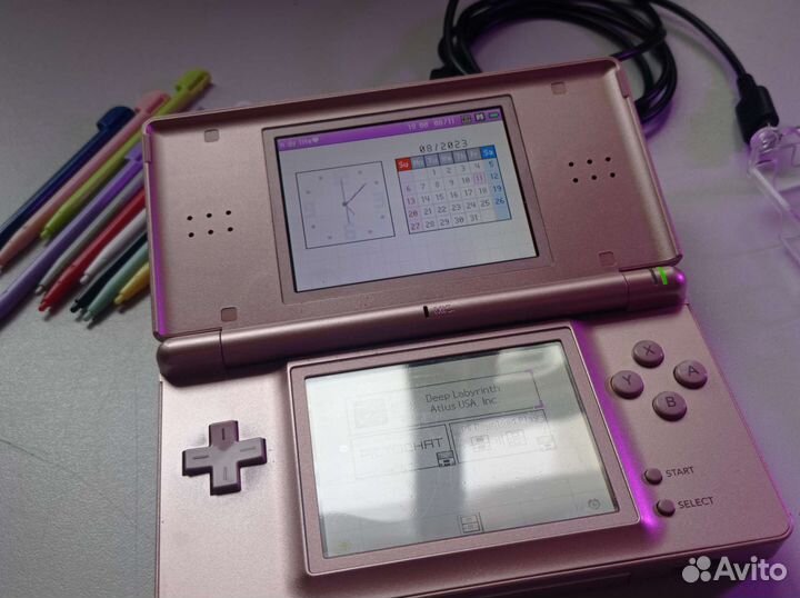 Nintendo DS Lite pink Полный комплект, r4 +32gb :)