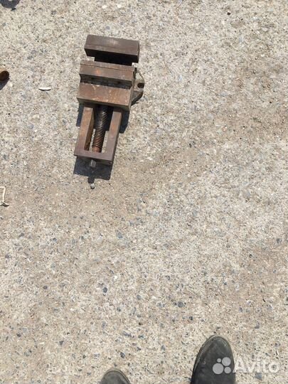 Тиски станочные ширина губок 35см