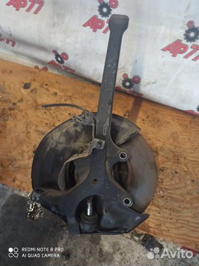 Ступица в сборе передняя левая Mercedes-Benz