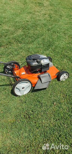 Продаю газонокосилку Хускварна J55s