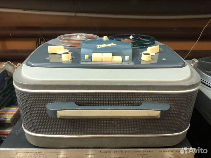 Магнитофон ламповый - 