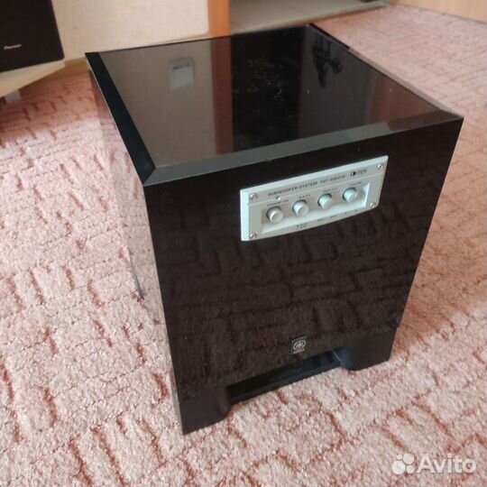 Сабвуфер Ямаха sw215