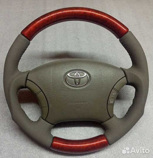 Руль на Toyota Kluger V