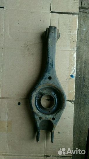 Задний рычаг кия сид 2011г