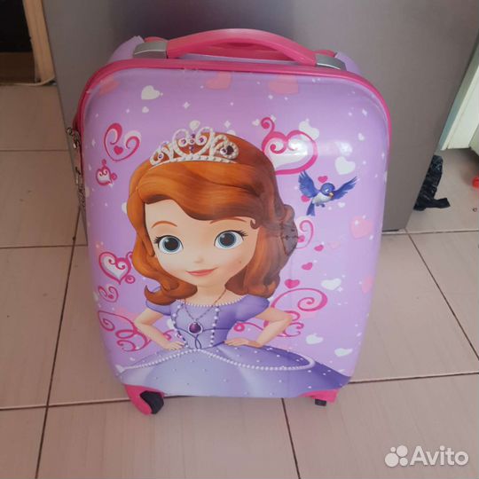 Чемоданчик для девочки