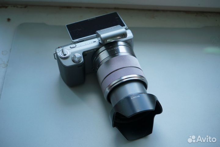 Sony NEX-5 (APS-C 1920x1080 Sony E)