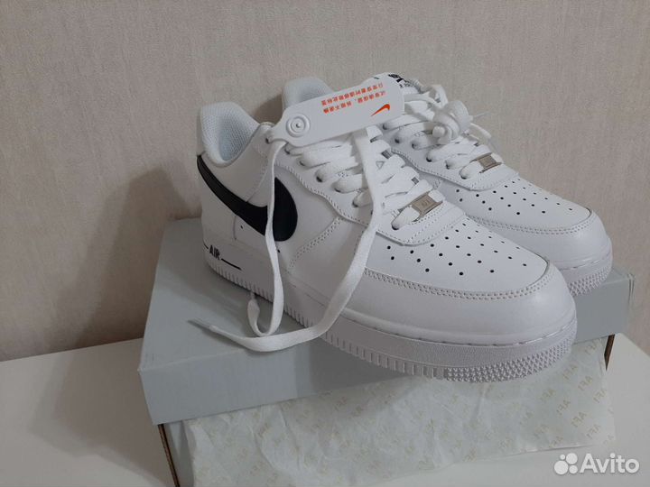 Кроссовки Nike