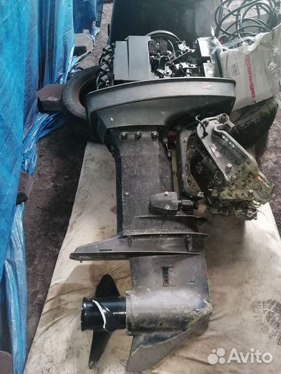 Подвесной лодочный мотор