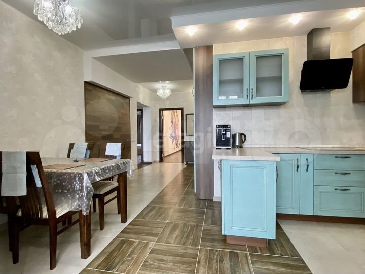 3-к. квартира, 95 м², 6/16 эт.